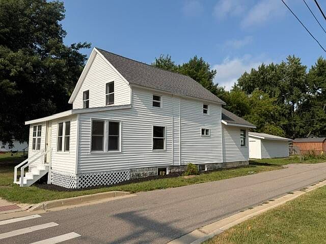 1st image of 335 S Pleasant St