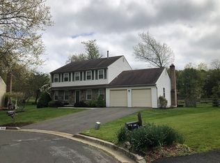 15405 Indianola Dr, Derwood, MD 20855