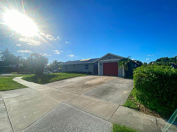 2nd image of 10431 Carmen Lane