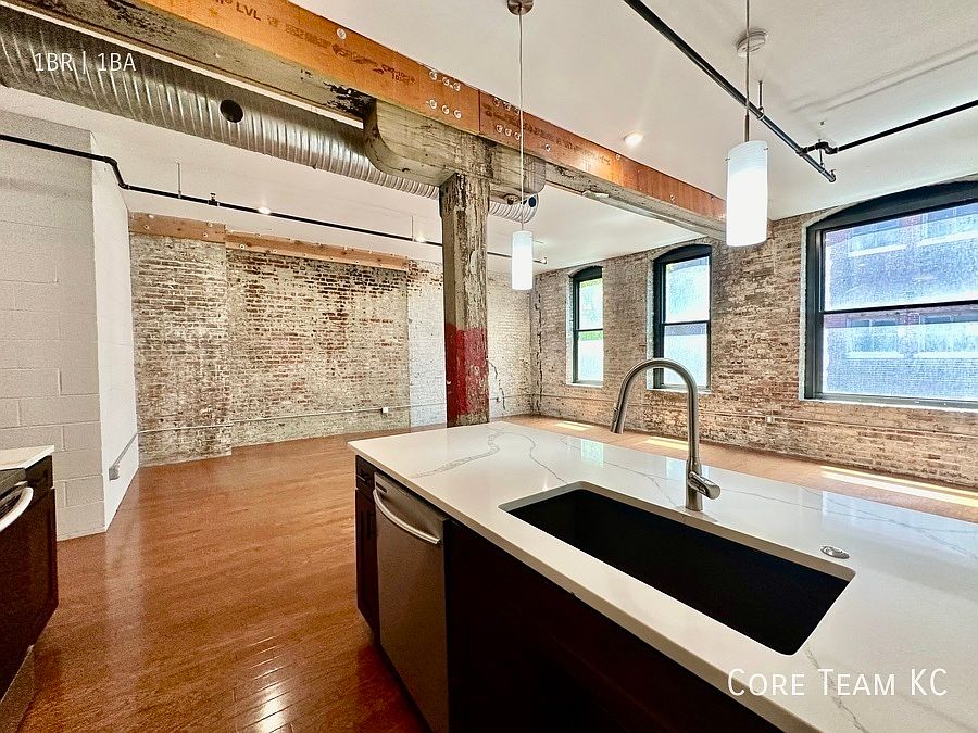 1st image of 1223 Union Ave #301