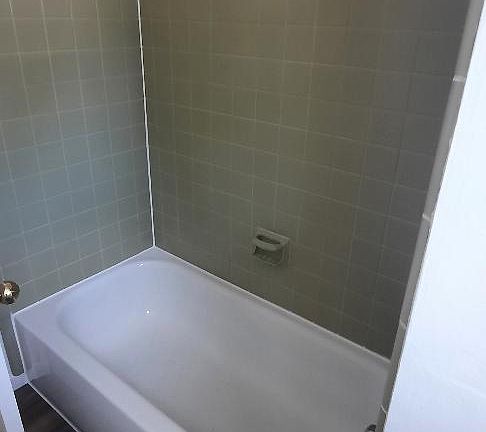 3rd image of 1211 State St #1211