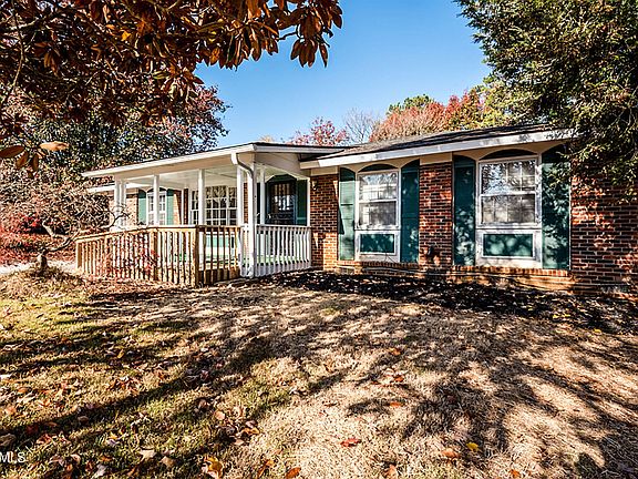 2nd image of 5818 Dutchwood Ln