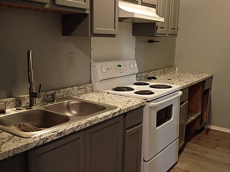 1129 Lehman St #2 — Photo 2