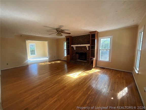 5th image of 326 Conifer Dr