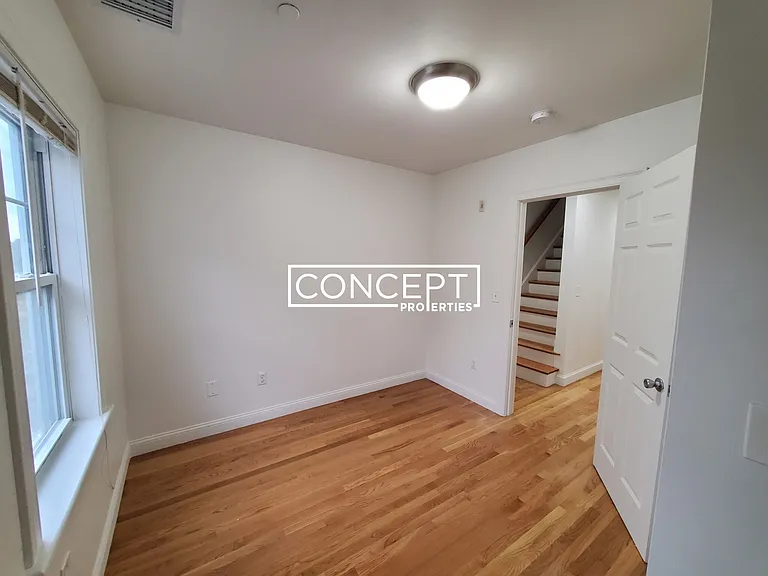 57 Circuit St #B — Photo 15