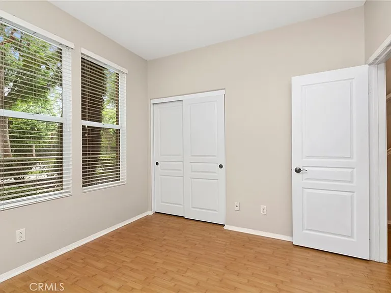21 Tall Oak — Photo 4