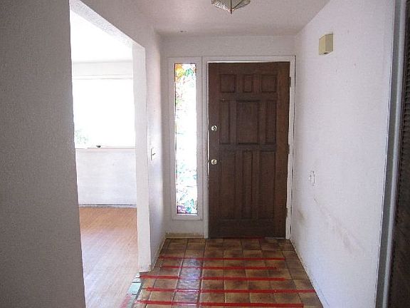 3rd image of 9230 Millwheel Ct