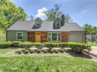 5025 W 73rd St, Prairie Village, KS 66208