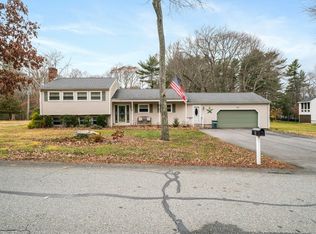 8 Weetamoe Dr, Assonet, MA 02702