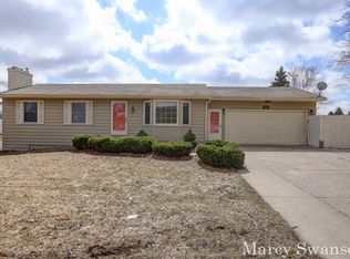 1038 Three Mile Rd NW, Grand Rapids, MI 49544