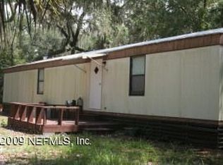 411 Silver Lake Rd, Palatka, FL 32177
