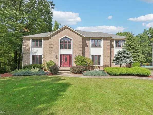 3798 Sperone Dr, Canfield, OH 44406