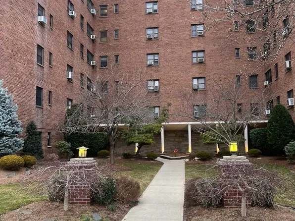 208 Anderson St #1C, Hackensack, NJ 07601