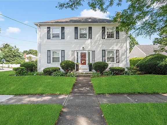 3rd image of 111 Catlin Ave