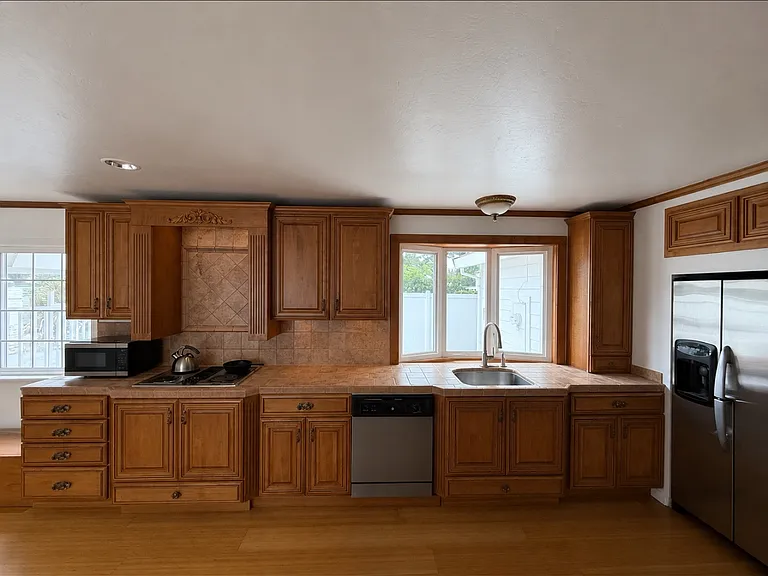 131 Foster Rd — Photo 11