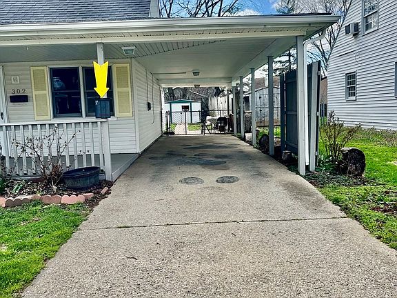 3rd image of 302 Arlington Ave