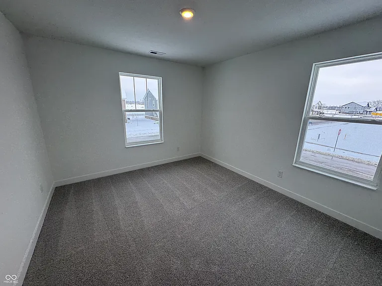 2945 Grand Ridge Dr — Photo 14