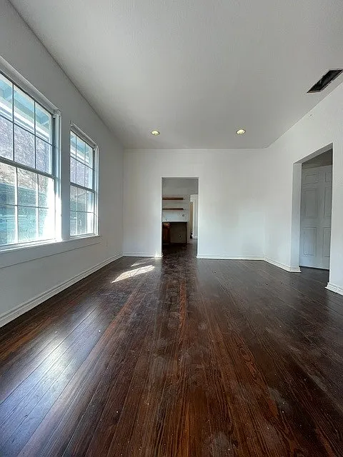 2 bed, 1.5 bath, 1018 sqft, $2,100 — Photo 4