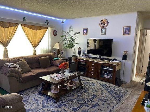 4th image of 816 S Olive Ave
