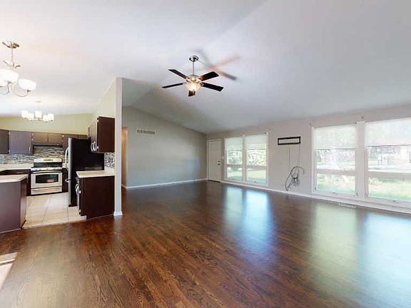 3rd image of 917 Mildred Ave