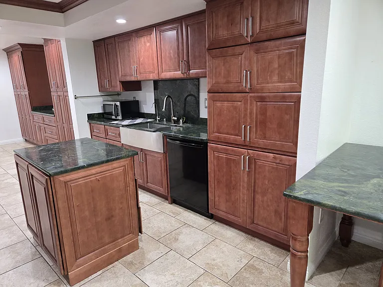 7542 Rosedale Ct — Photo 16