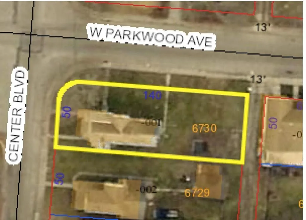 1558 Center Blvd photo 1