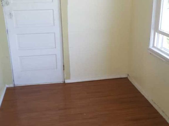 4th image of 3103 N Kedzie Ave
