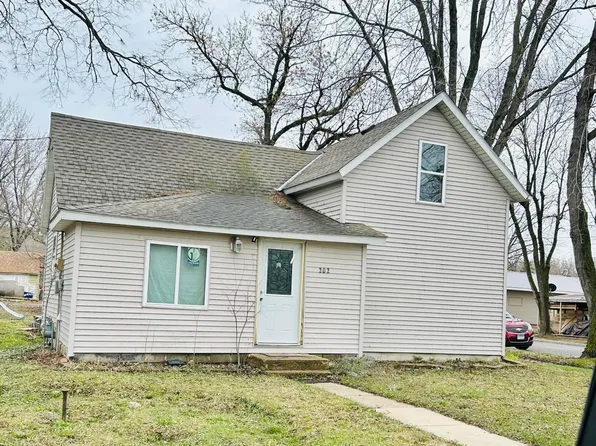 202 Coon St E, Redwood Falls, MN 56283