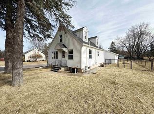 613 N Cedar Ave, Marshfield, WI 54449