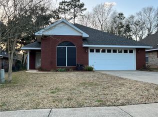 908 Magnolia Village Dr W, Mobile, AL 36695