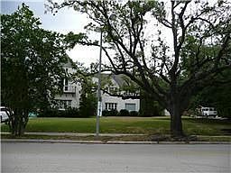 5th image of 7319 Greenbriar Dr