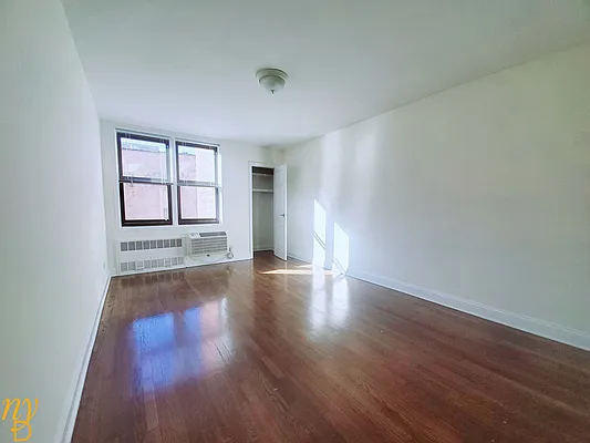 Rented by New York Dwellings LLC | media 14