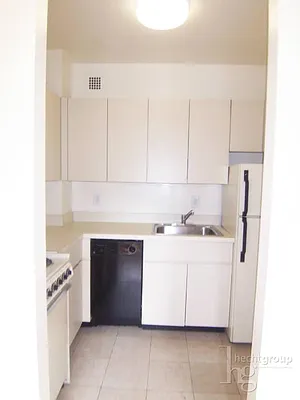 Rented by Hecht Group | media 23