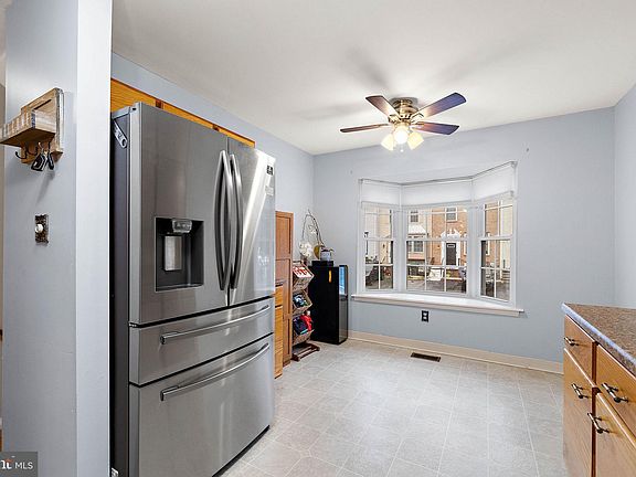 4th image of 846 Sabina Cir