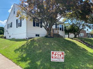 602 W 3rd St, Birdsboro, PA 19508
