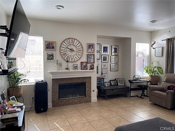 3rd image of 43407 Hampton St