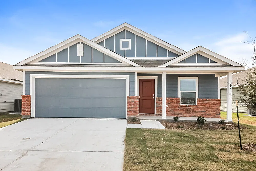 4 bed, 2.0 bath, 1674 sqft, $2,130 — Photo 1