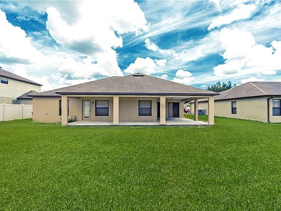 3rd image of 1165 Natural Oaks Dr
