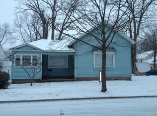 410 Pleasant St, Charlotte, MI 48813