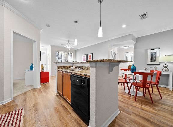 5th image of 1699 Chatham Pkwy #1-1814B