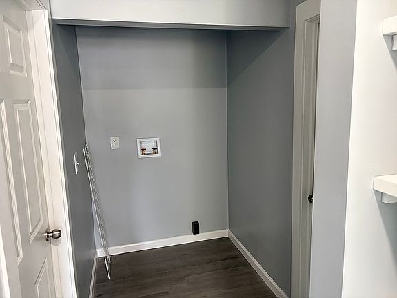 5th image of 1111 Church St