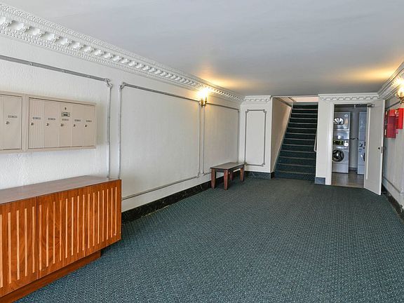 2nd image of 3 Commonwealth Ave APT 1