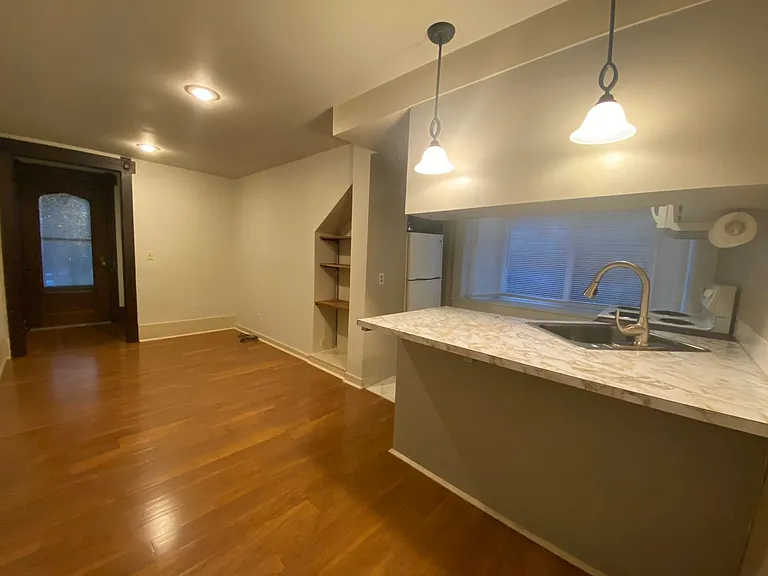 1621 W. 9th Ave — Photo 8