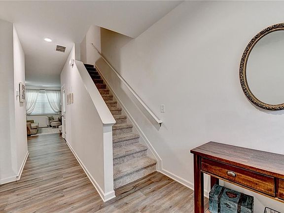 4th image of 3079 Tarian Way