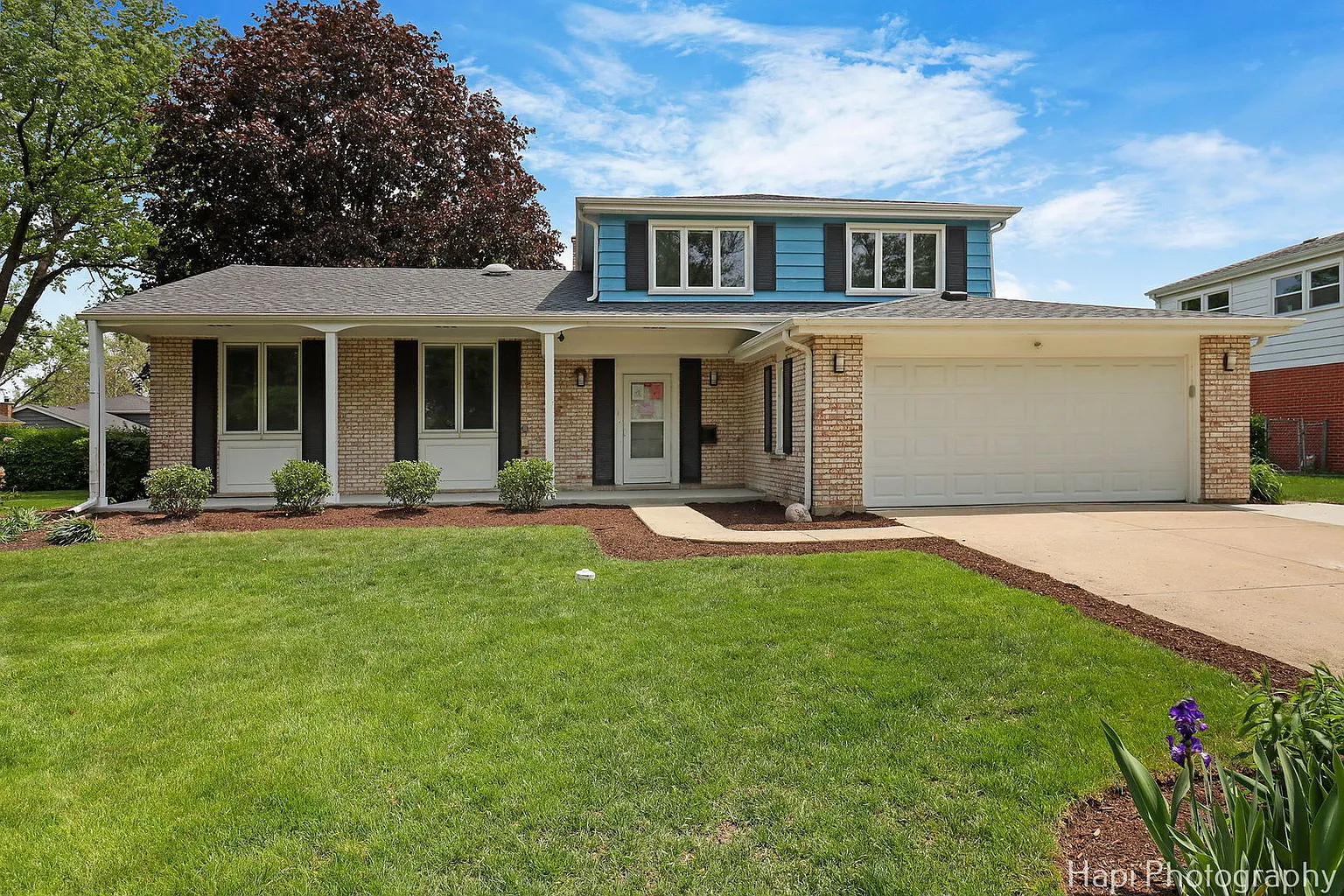 2349 Greenwood Rd photo 1