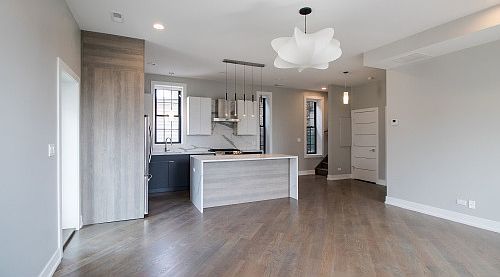1st image of 1436 W Blackhawk St #302