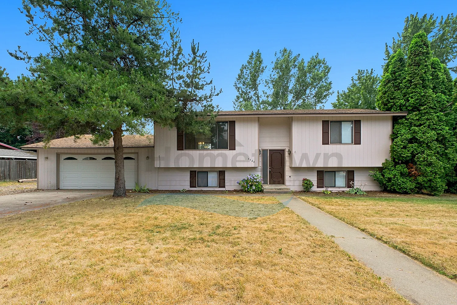 4 bed, 2084 sqft, $1,995 — Photo 4