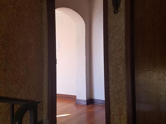 5th image of 1401 Fairfax St #3