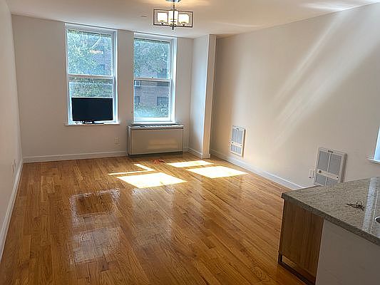 1st image of 367 Waverly Ave #3C