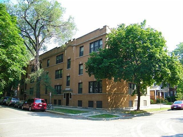 1st image of 3635 N Wolcott Ave #2